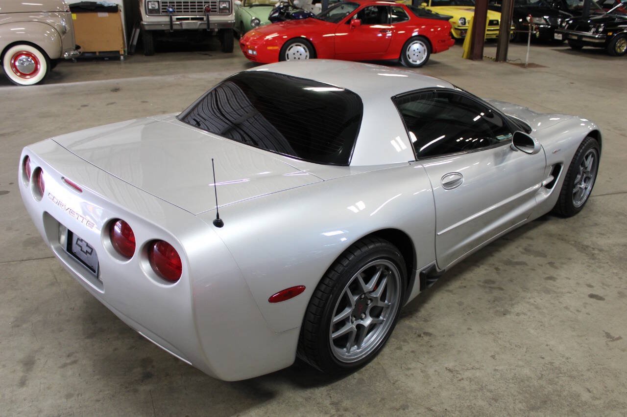 Used 2001 Chevrolet Corvette Z06 w/ Memory Pkg RWD image 18