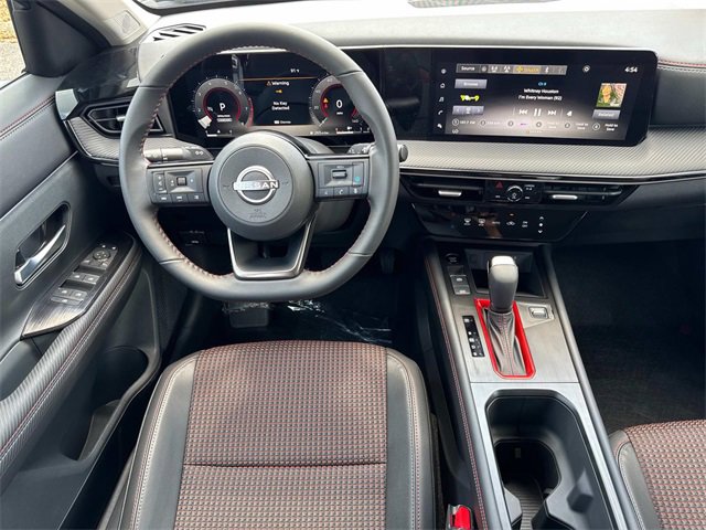 New 2025 Nissan Kicks SR image 16