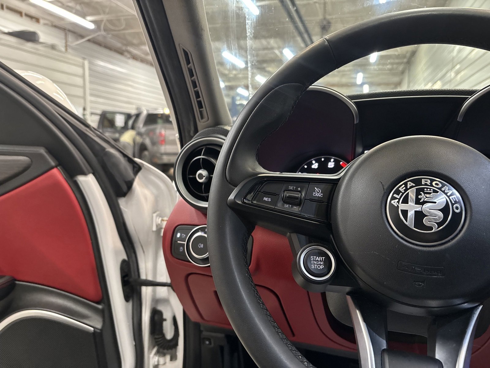 Used 2020 Alfa Romeo Giulia Ti image 14