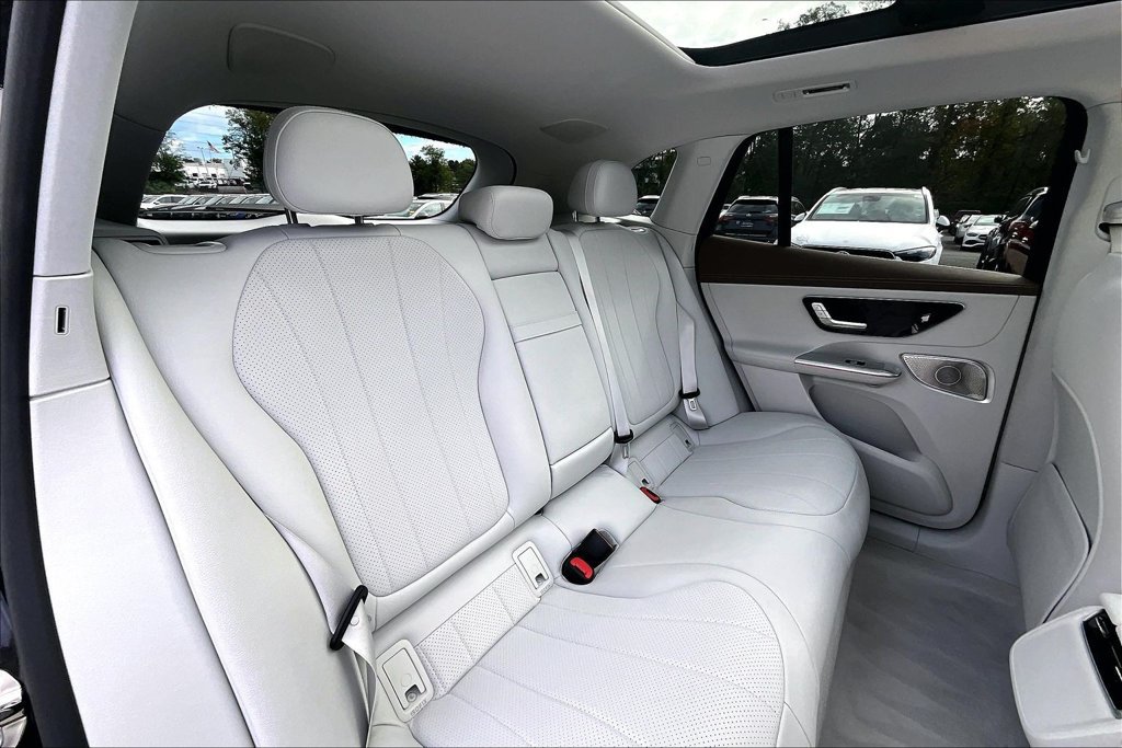 Used 2023 Mercedes-Benz EQE 350+ 4MATIC SUV image 27