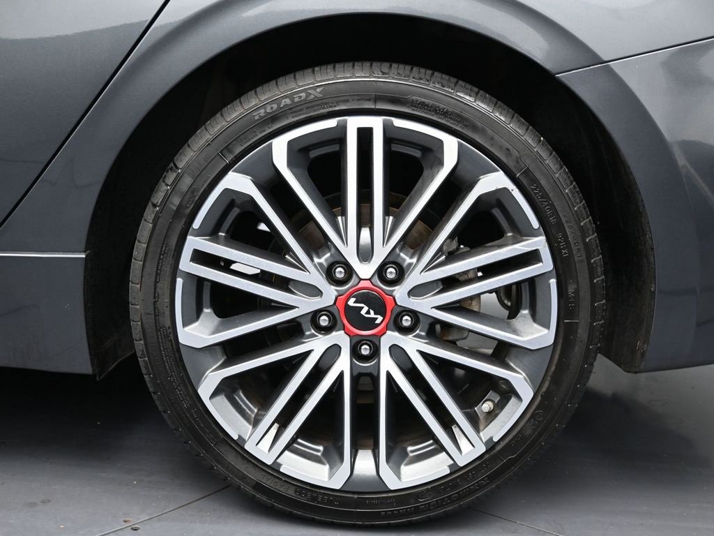 Used 2022 Kia Forte GT image 11