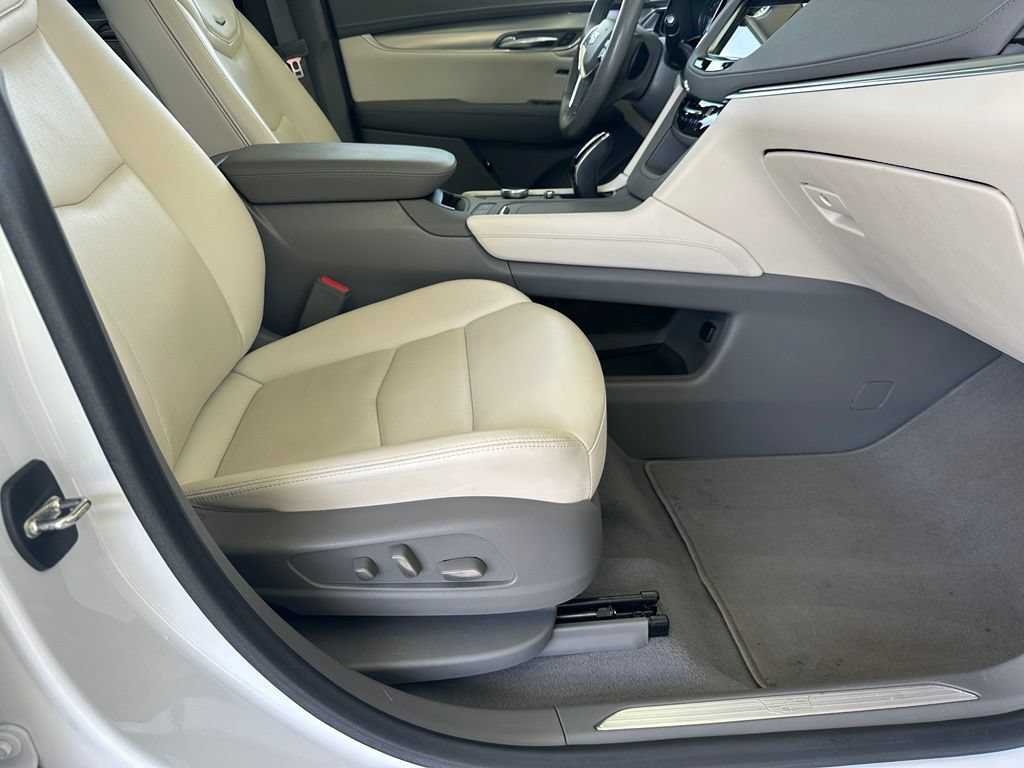 Certified 2022 Cadillac XT5 Premium Luxury w/ Technology Package FWD image 42