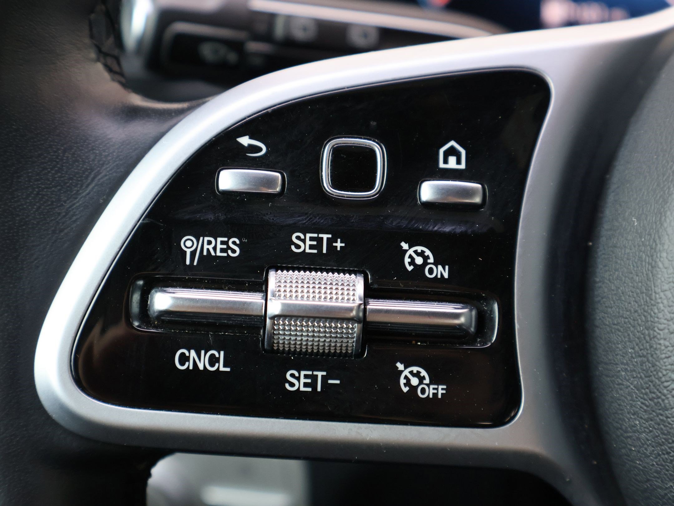 Used 2021 Mercedes-Benz GLE 350 4MATIC image 16