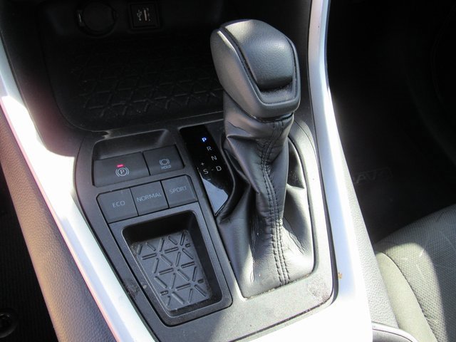 Used 2023 Toyota RAV4 XLE w/ Convenience Package image 21