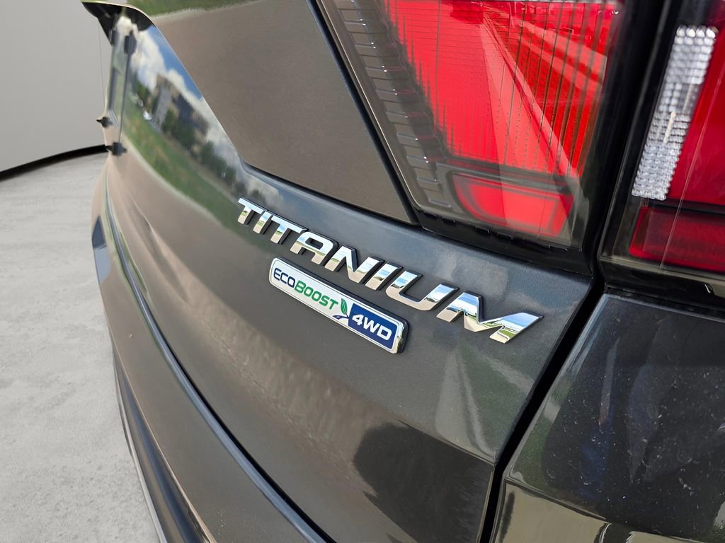 Used 2018 Ford Escape Titanium AWD/4WD image 30