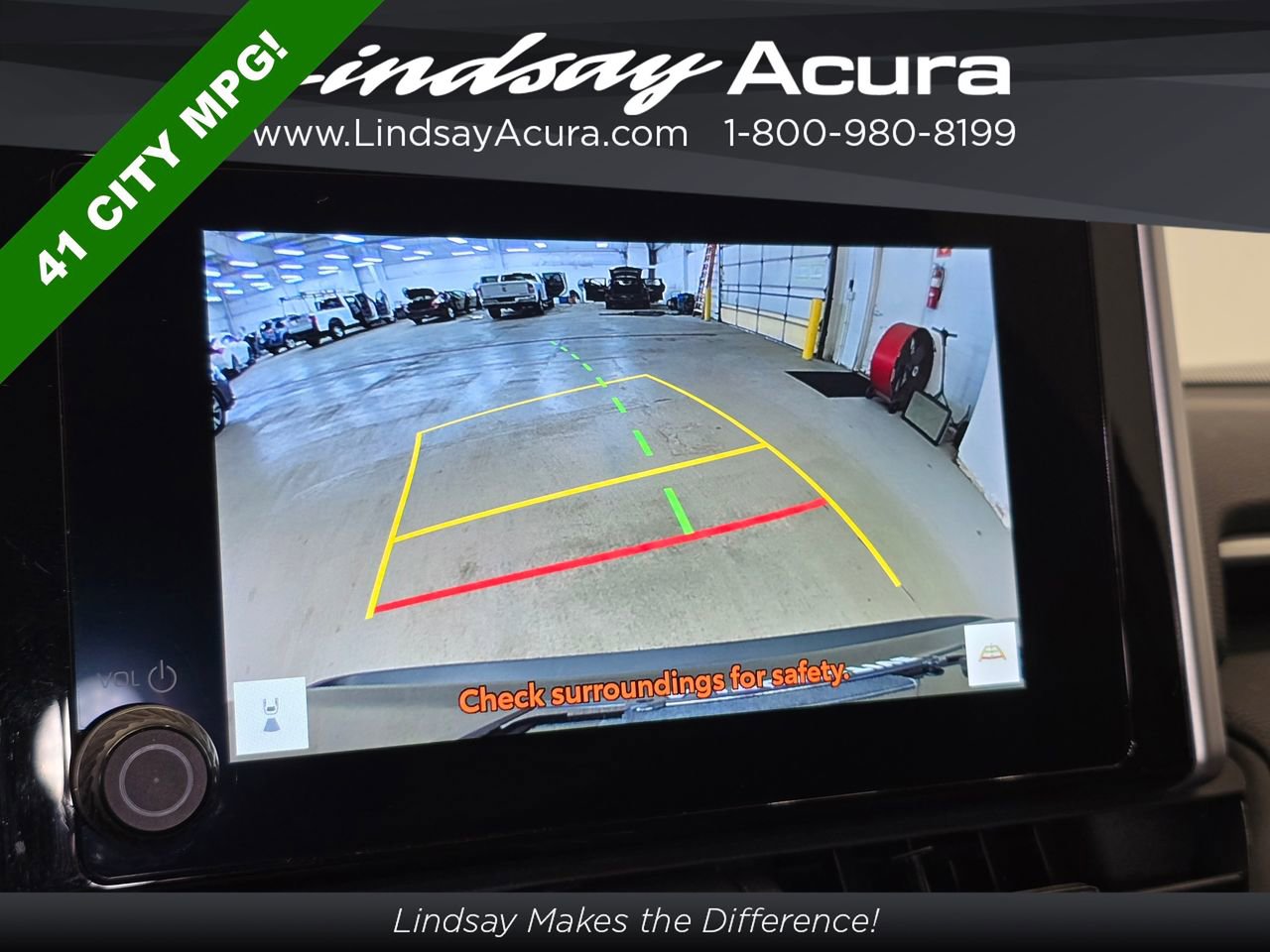 Used 2025 Toyota RAV4 XLE image 17