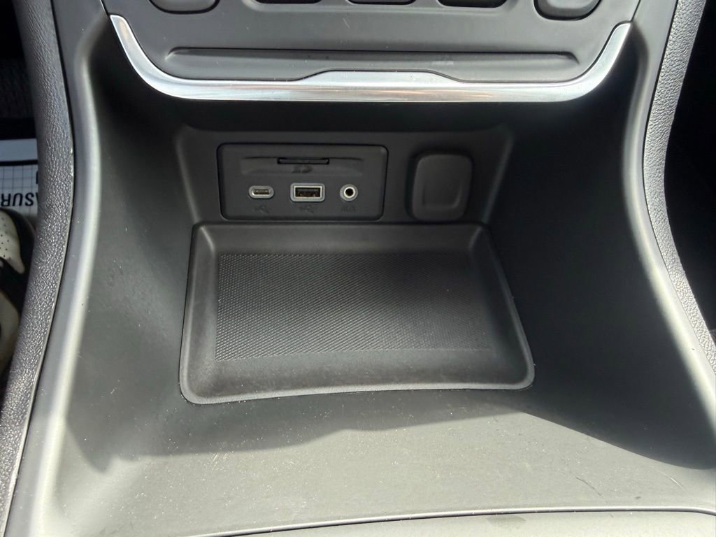 Used 2021 GMC Terrain SLE w/ Driver Convenience Package FWD image 23