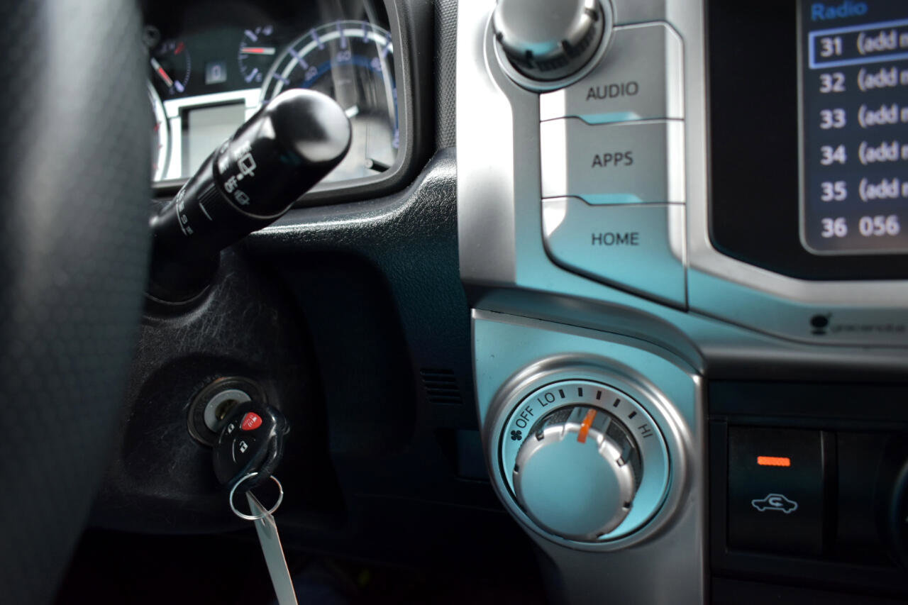 Used 2016 Toyota 4Runner SR5 image 47