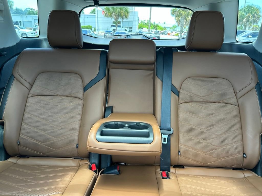 Certified 2025 Nissan Pathfinder Platinum w/ Cargo Package FWD image 15