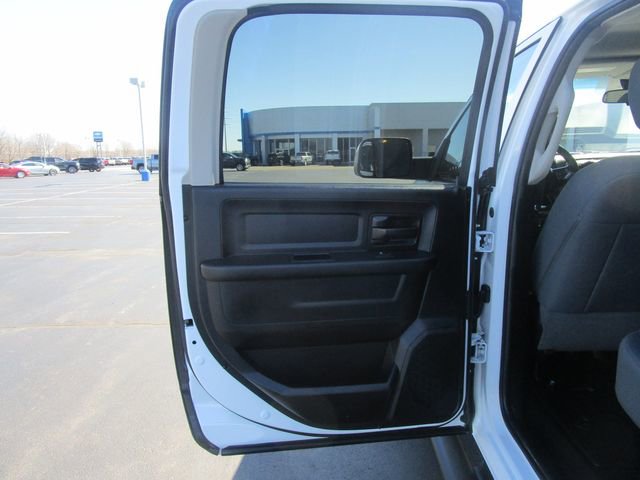 Used 2017 RAM 3500 Tradesman w/ Popular Equipment Group image 17