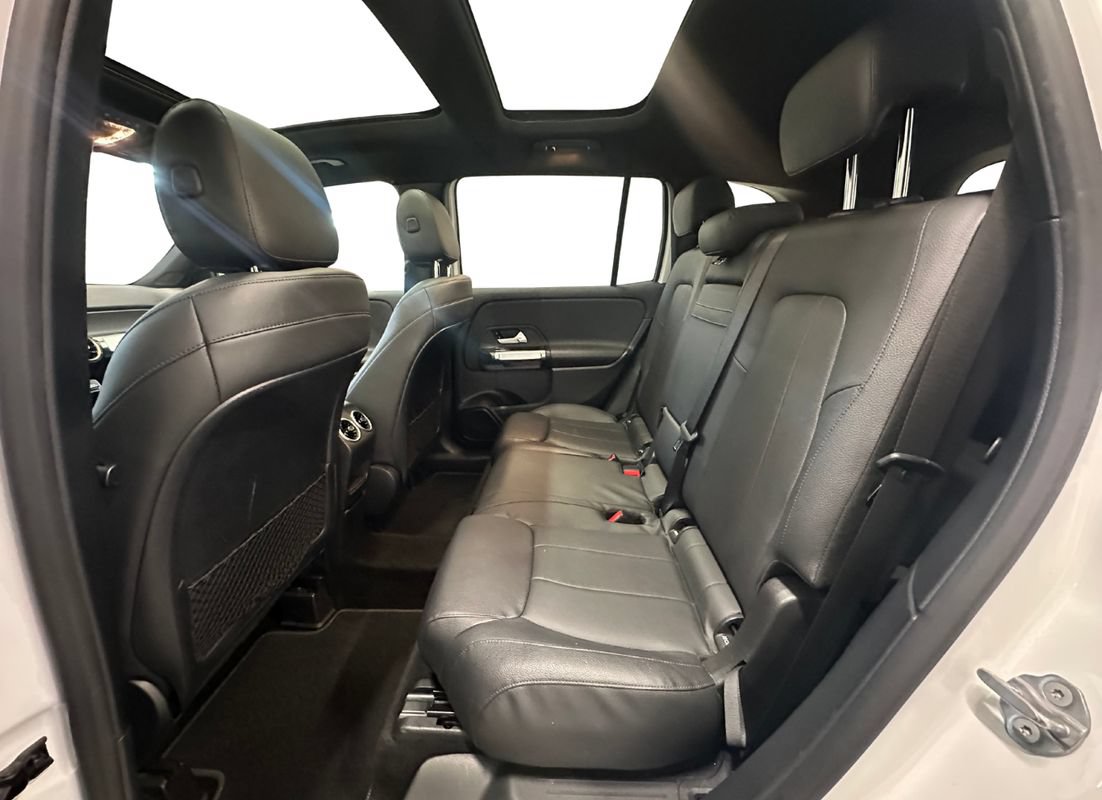 Used 2020 Mercedes-Benz GLB 250 4MATIC image 12