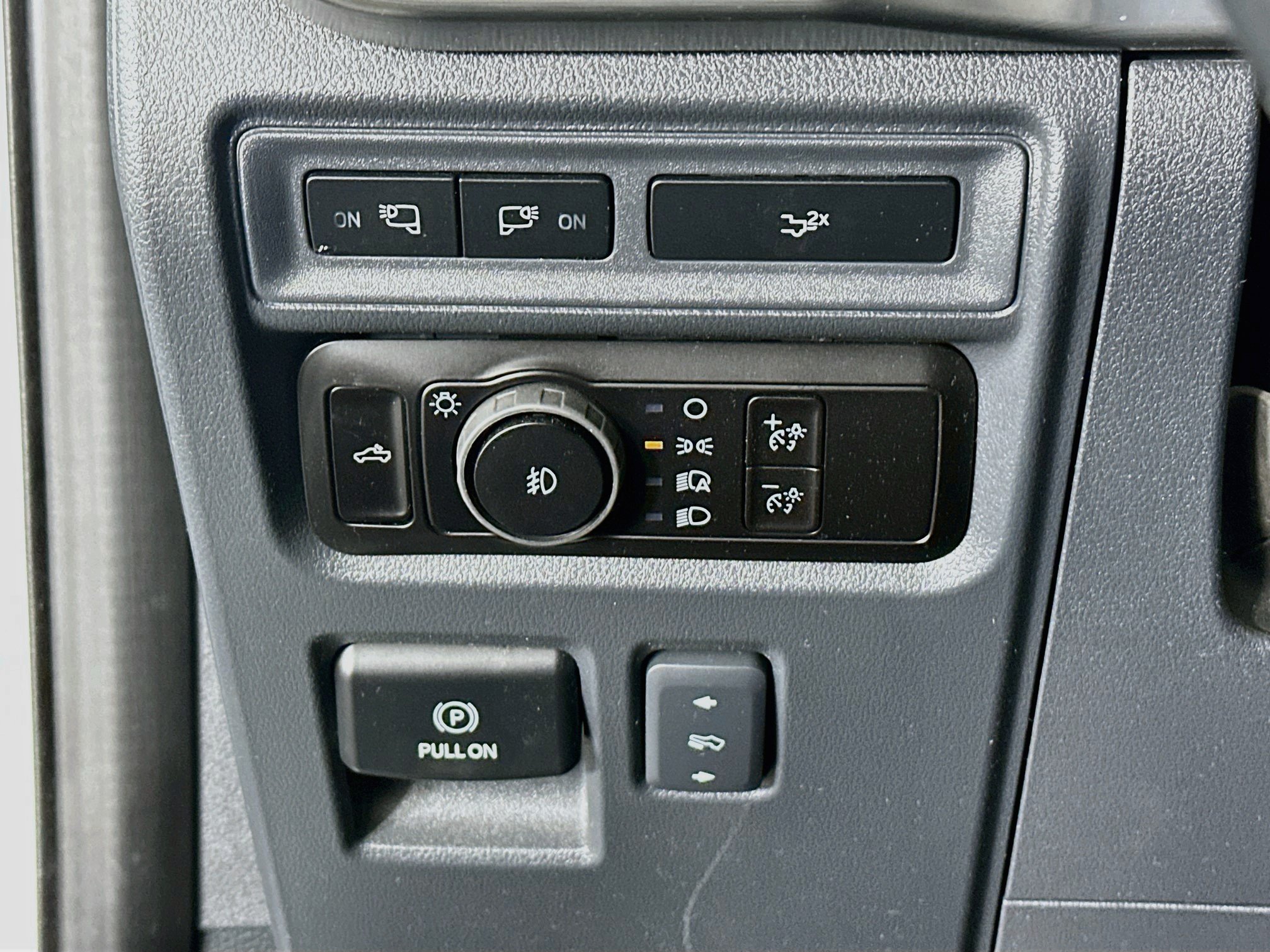 Used 2023 Ford F150 Lariat w/ Equipment Group 502A High AWD/4WD image 17