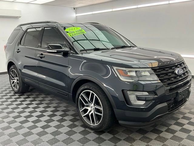 Used 2017 Ford Explorer Sport w/ Equipment Group 401A AWD/4WD image 3