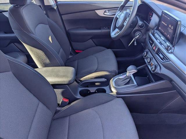 Used 2023 Kia Forte LXS image 18