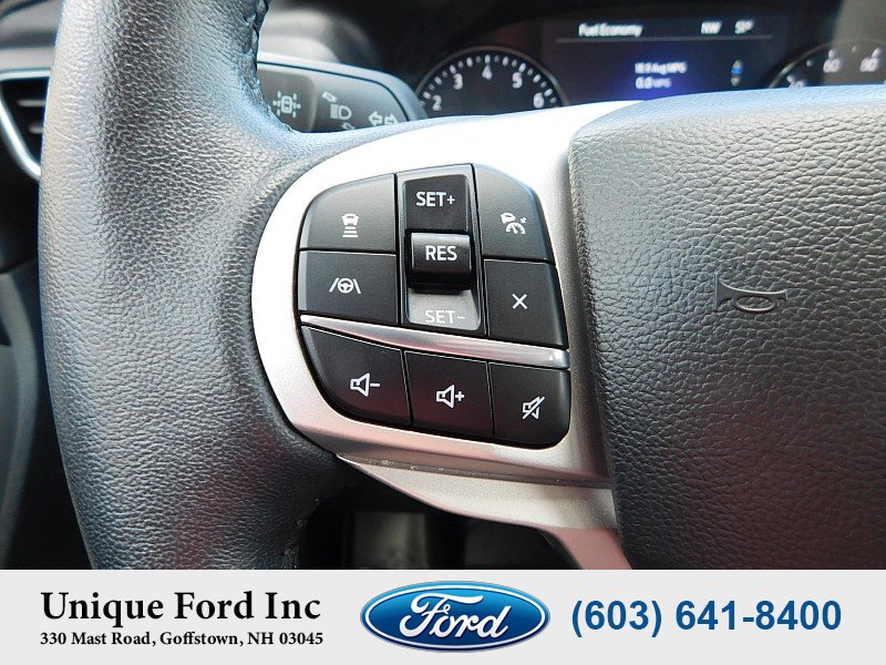 Used 2023 Ford Explorer XLT w/ Equipment Group 202A AWD/4WD image 17
