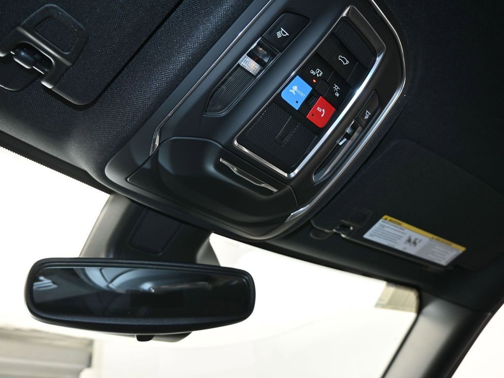 Used 2024 Jeep Grand Cherokee L Laredo w/ Luxury Tech Group I image 15