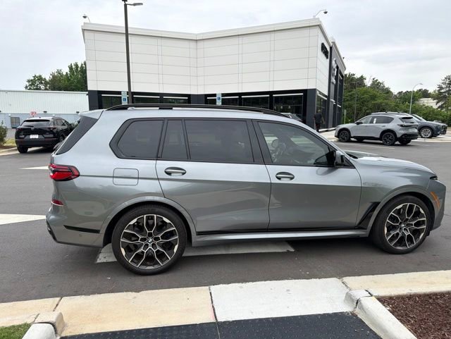 Used 2024 BMW X7 M60i AWD/4WD image 6