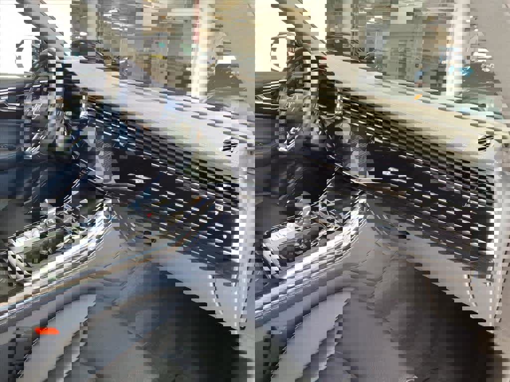 Certified 2023 Audi Q8 Prestige w/ Prestige Package image 22