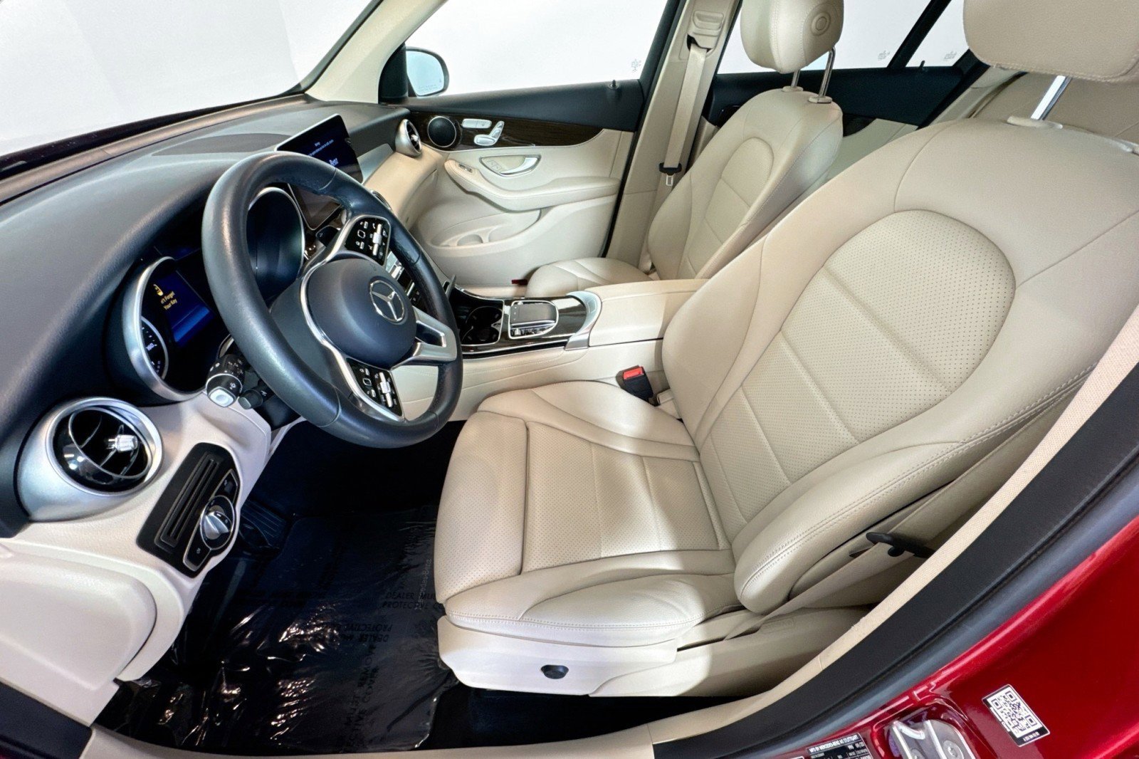 Used 2021 Mercedes-Benz GLC 300 4MATIC image 19