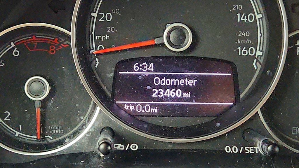 Used 2019 Volkswagen Beetle 2.0T SE FWD image 14