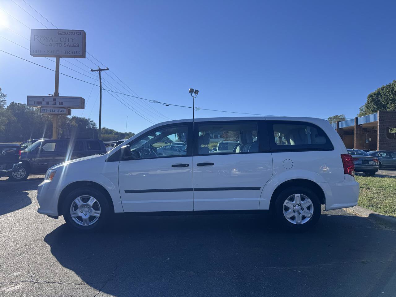 Used 2012 Dodge Grand Caravan American Value Package FWD image 8