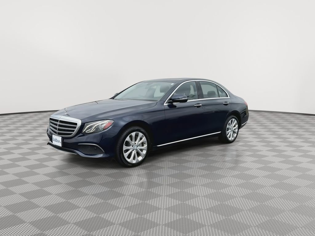 Used 2017 Mercedes-Benz E 300 image 4