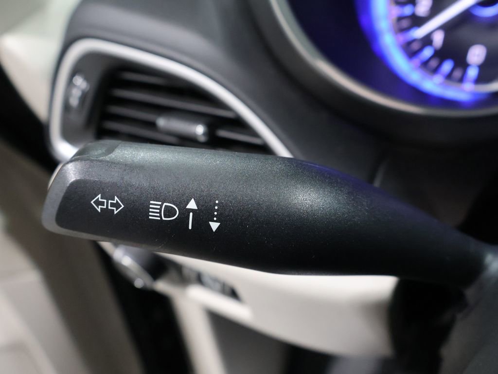 Certified 2024 Chrysler Pacifica Touring-L image 39