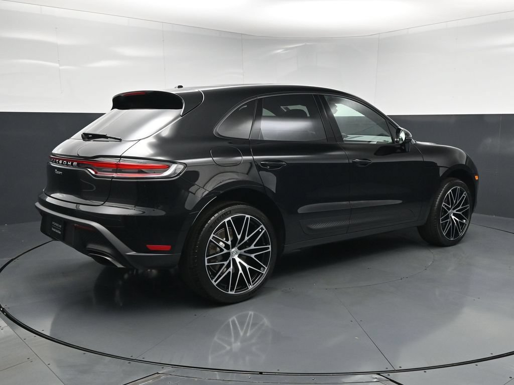 New 2026 Porsche Macan AWD/4WD image 12