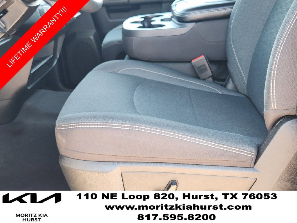 Used 2025 RAM 2500 Big Horn AWD/4WD image 28
