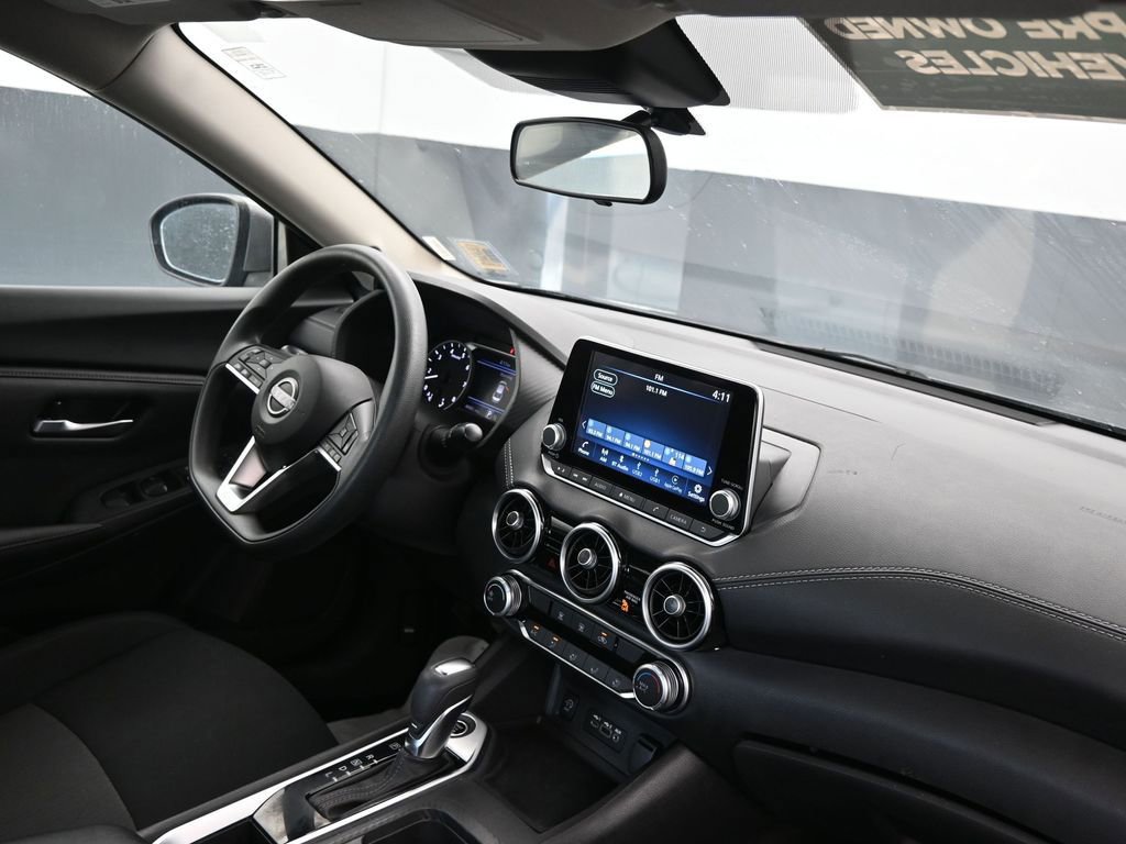 Used 2024 Nissan Sentra SV image 12
