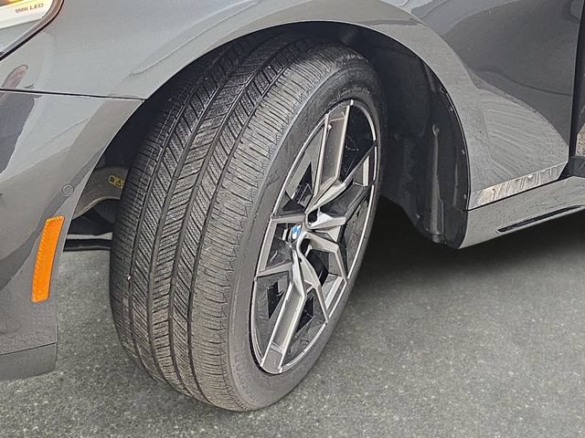 Used 2026 BMW 530i xDrive w/ Premium Package AWD/4WD image 29