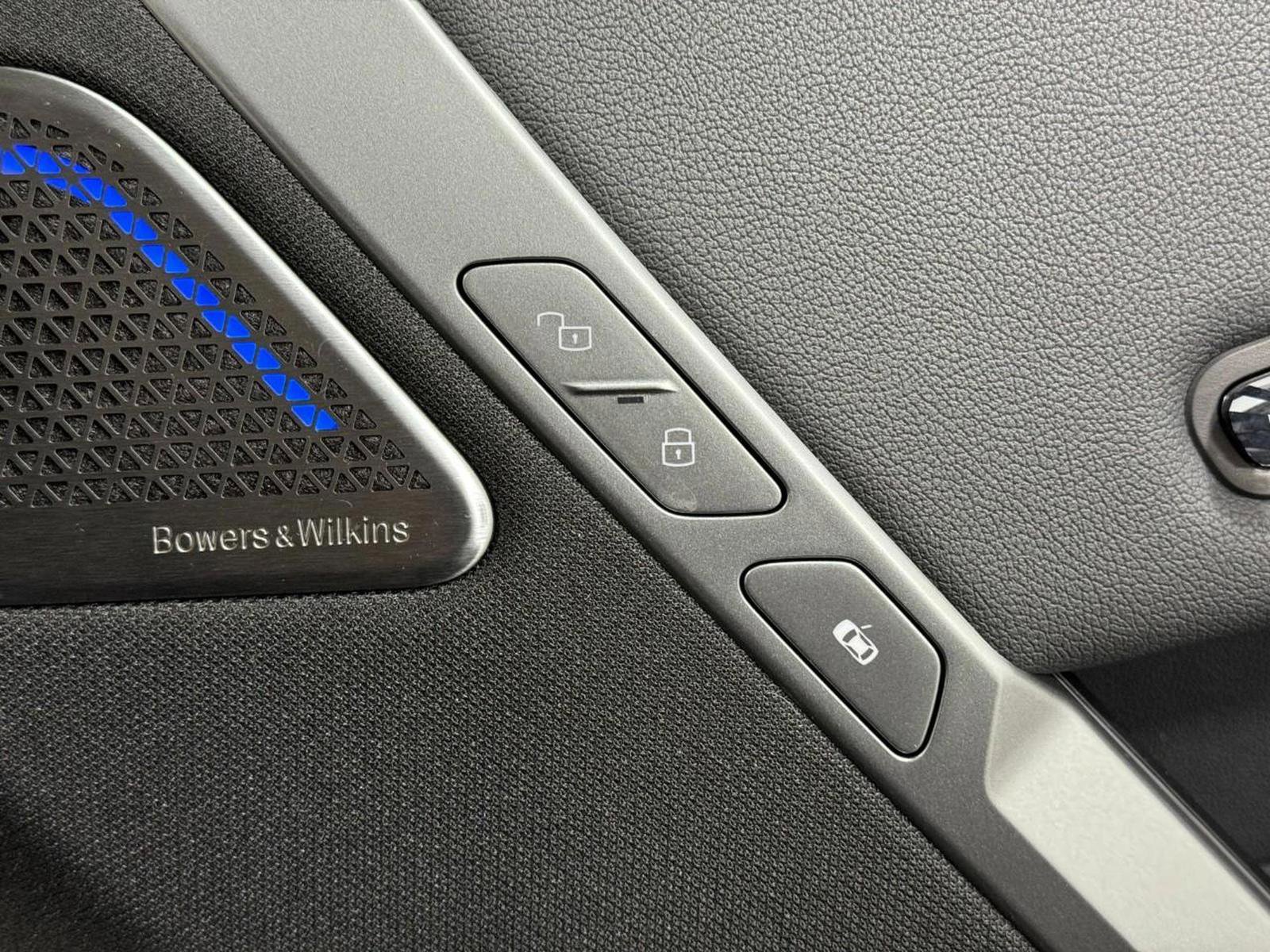 New 2026 BMW iX M70 image 22