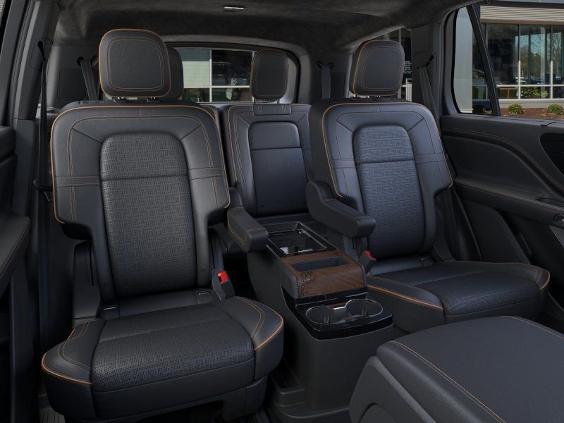 New 2026 Lincoln Aviator Black Label w/ Black Label Special Edition AWD/4WD image 11