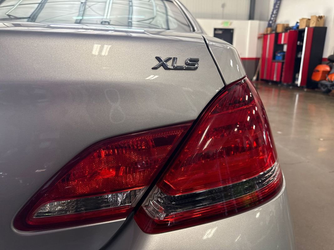 Used 2006 Toyota Avalon XLS image 51