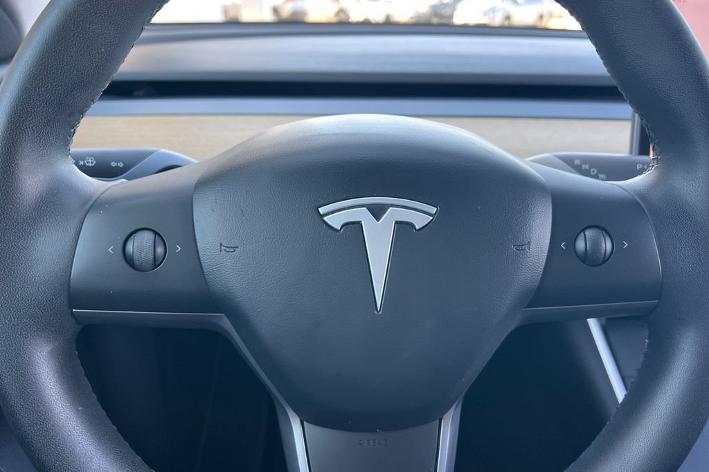 Used 2020 Tesla Model Y Long Range AWD/4WD image 25