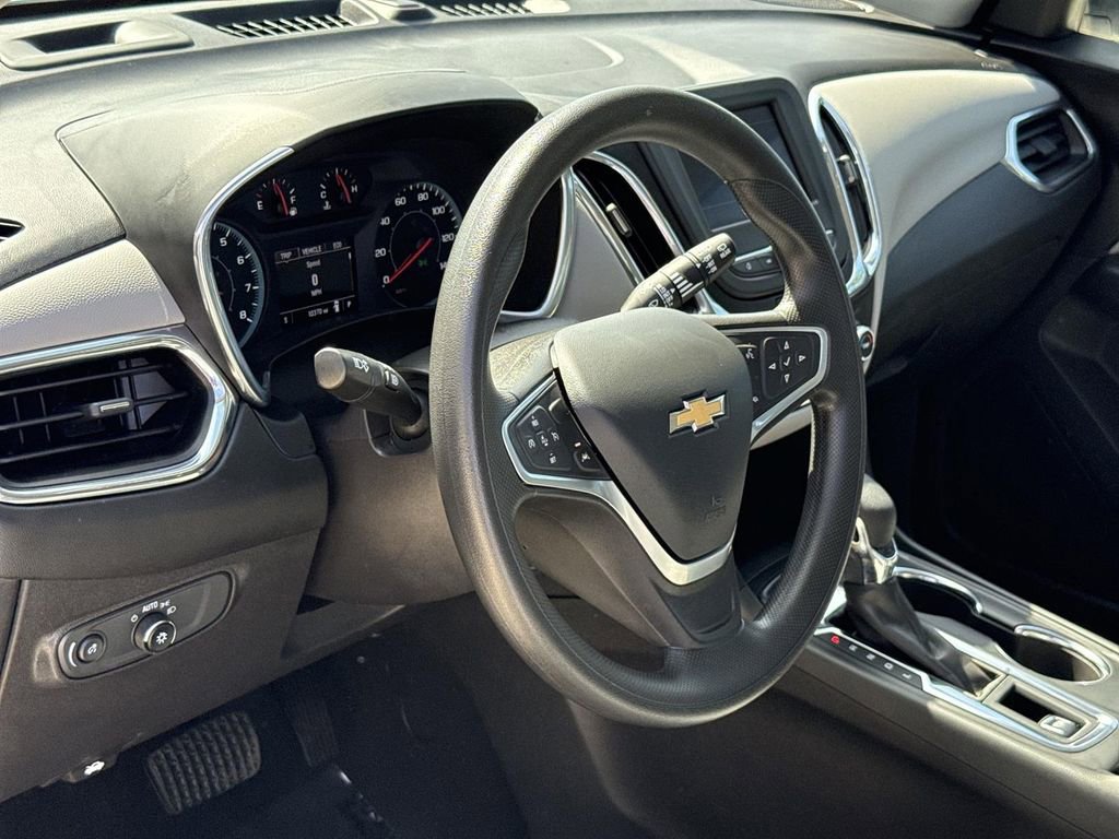 Used 2022 Chevrolet Equinox LS image 9