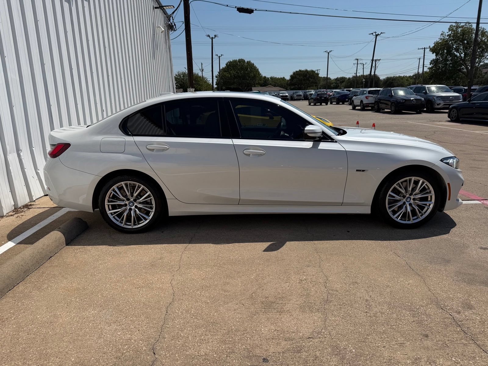 Used 2023 BMW 330e w/ Driving Assistance Package RWD image 8