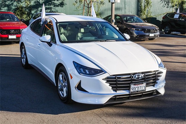 Used 2023 Hyundai Sonata SE image 3
