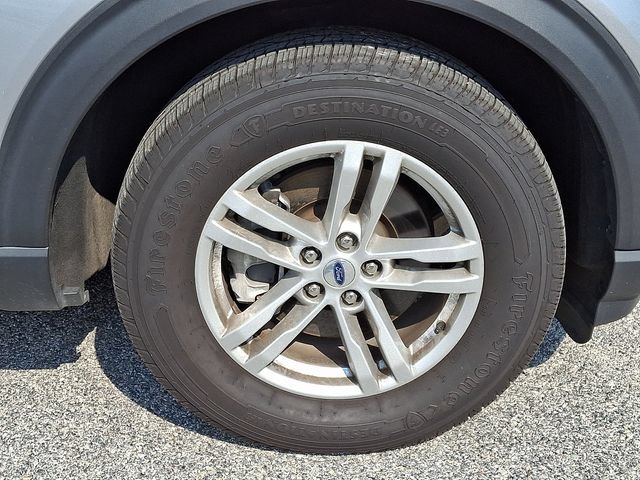 Used 2023 Ford Explorer XLT AWD/4WD image 11