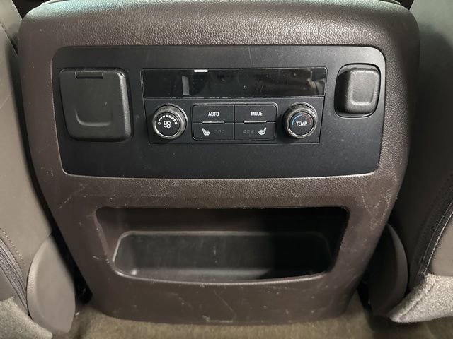 Used 2017 GMC Yukon Denali AWD/4WD image 32