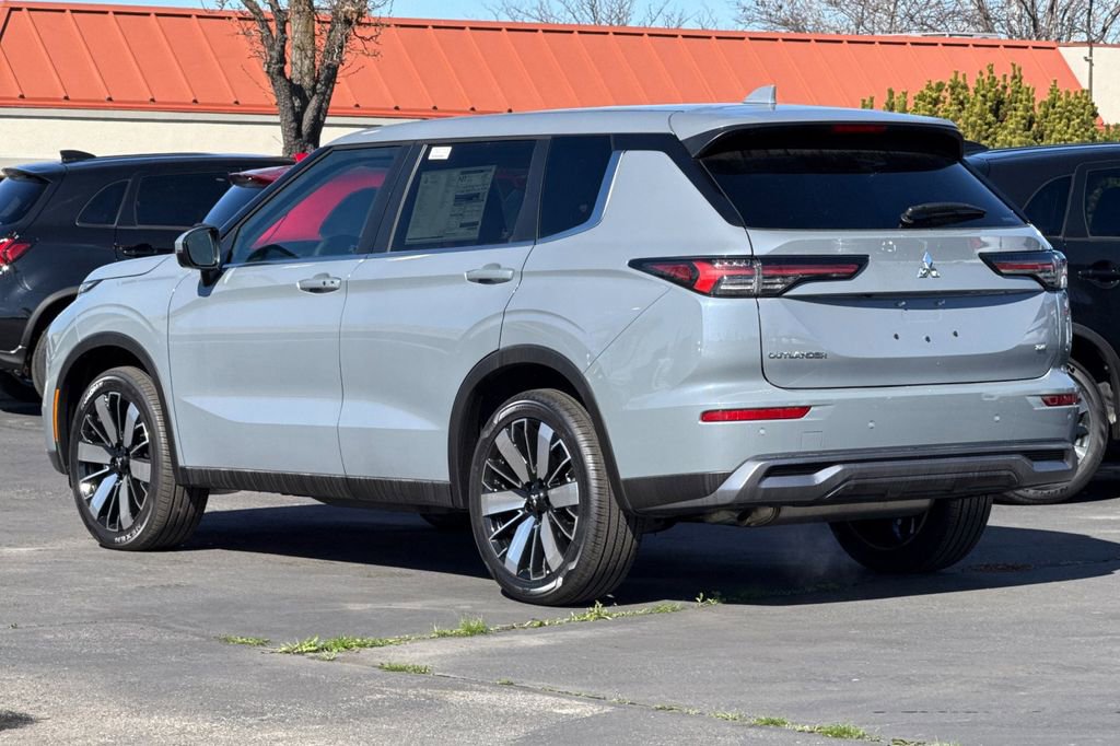 New 2026 Mitsubishi Outlander SE AWD/4WD image 6