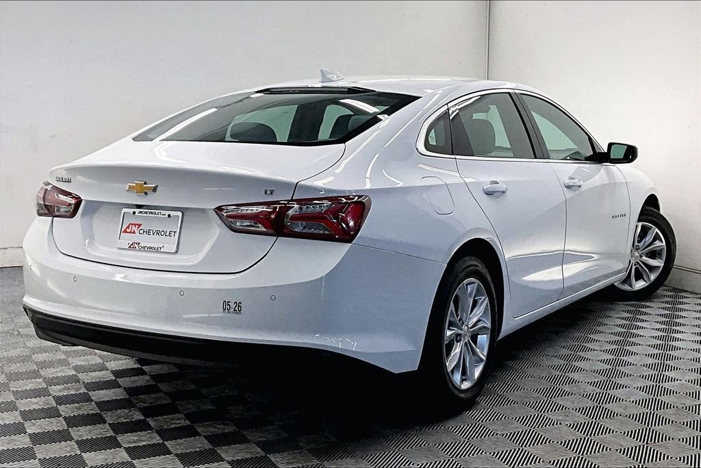 Used 2021 Chevrolet Malibu LT FWD image 12