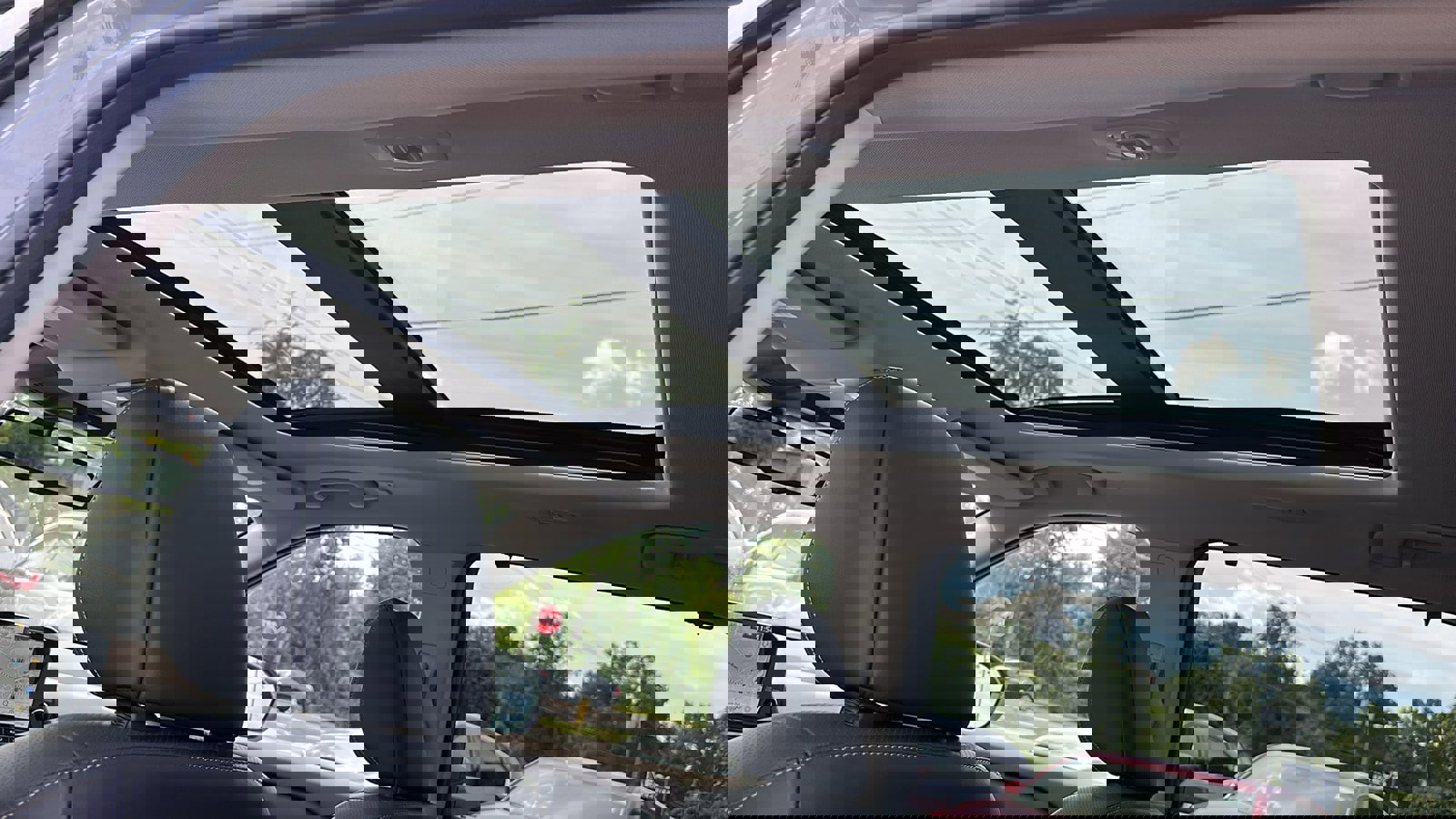 Used 2022 Nissan Rogue Platinum w/ Head-Up Display Package image 28