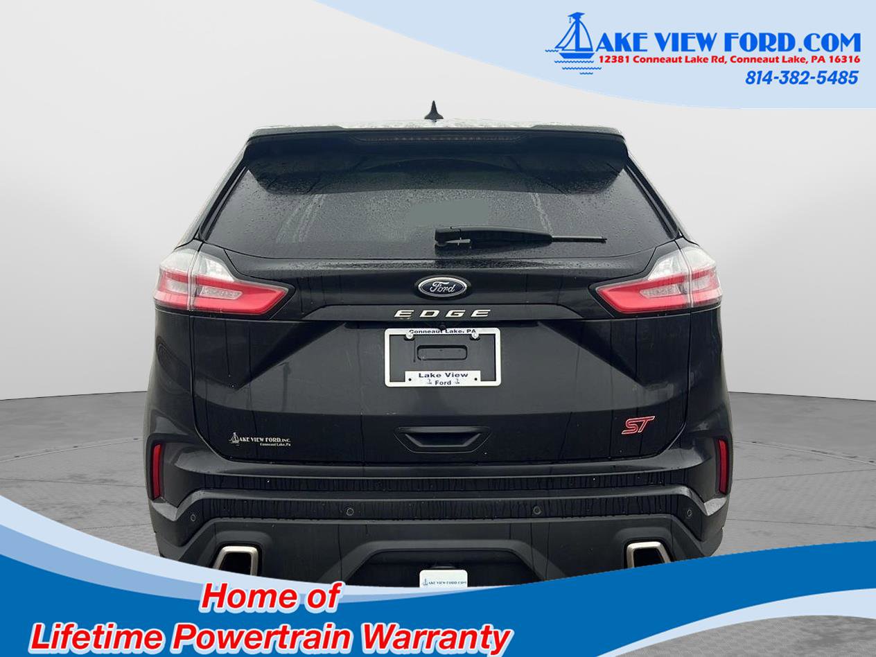 Used 2022 Ford Edge ST w/ Equipment Group 401A image 4