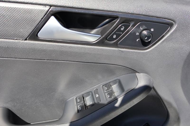 Used 2016 Volkswagen Jetta S FWD image 11