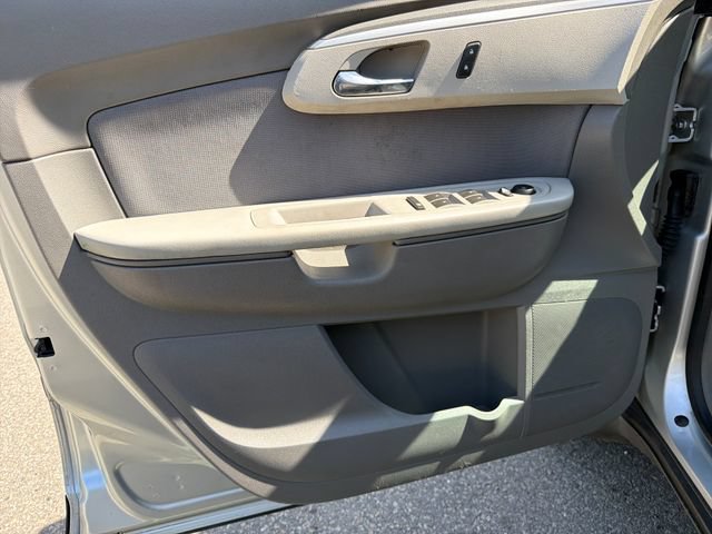 Used 2012 Chevrolet Traverse LS AWD/4WD image 12