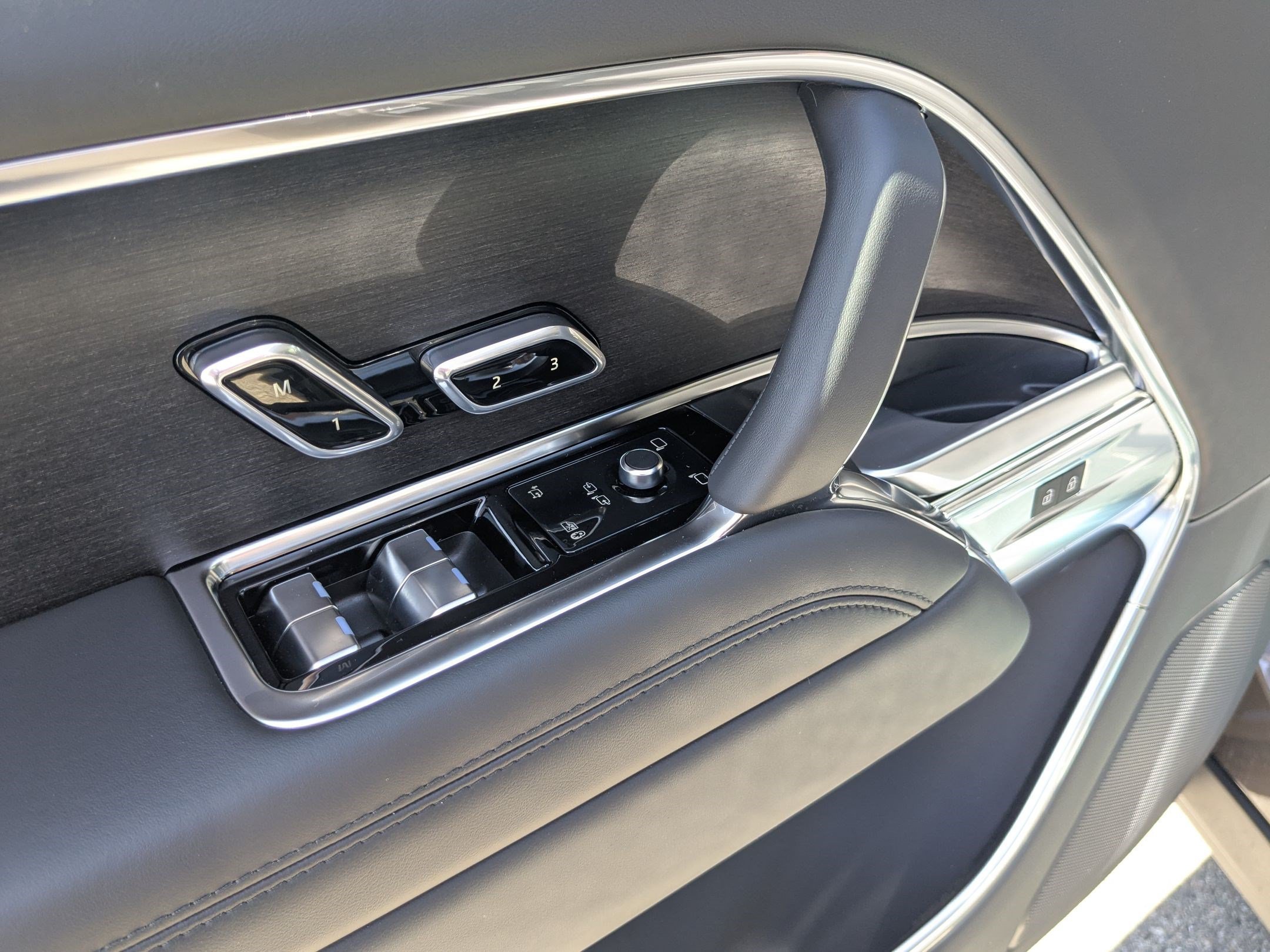 New 2026 Land Rover Range Rover SE AWD/4WD image 13