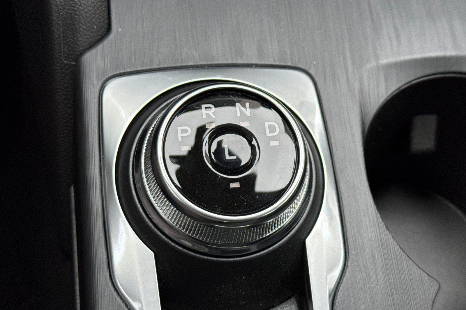 New 2025 Ford Escape ST-Line Select image 18