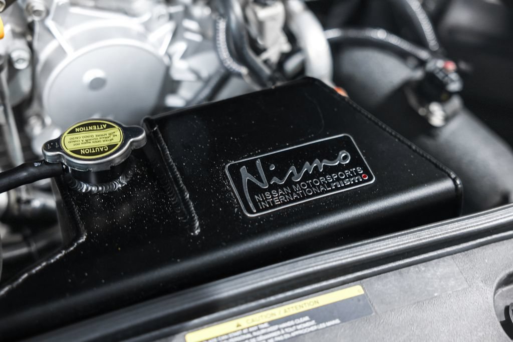 Used 2017 Nissan GT-R Premium AWD/4WD image 42