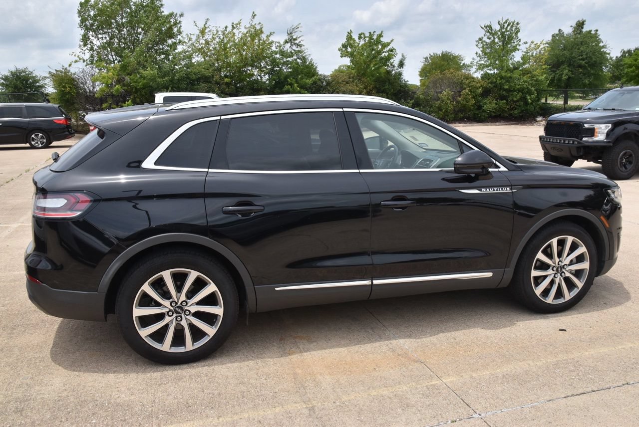 Used 2019 Lincoln Nautilus Select FWD image 6